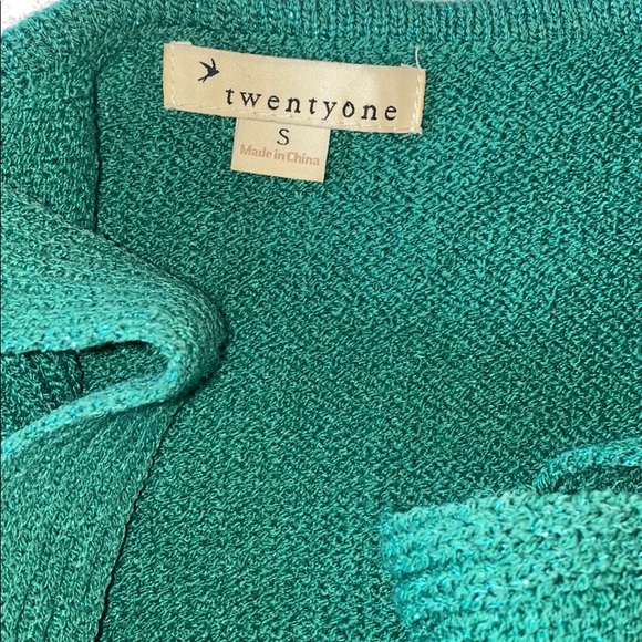 Dress - Picture 5 of 6